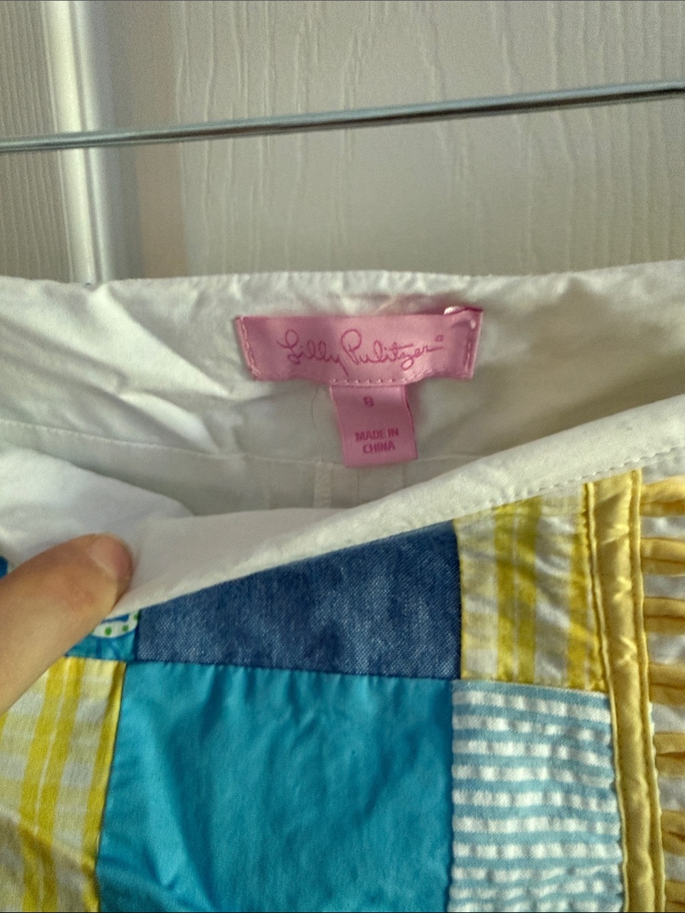 Lily Pulitzer skort size 8. Like new - Picture 3 of 5
